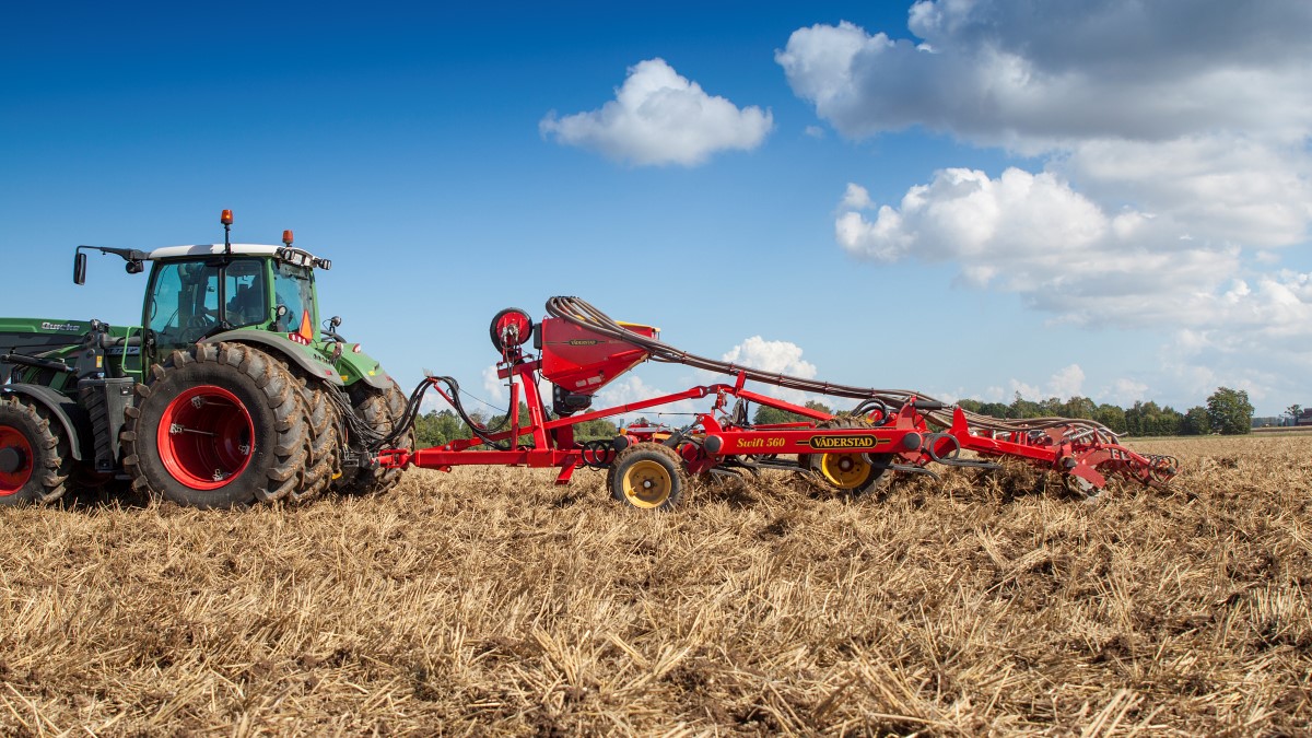 Väderstad Swift kultivátor BioDrill aprómagvetővel szerelve